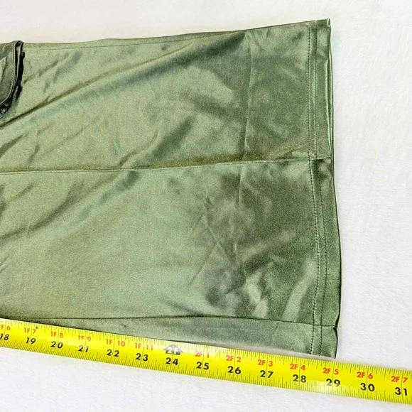 Rainbow Women's Olive Green Satin Cargo Pants Wide Leg Size L 28 - Picture 8 of 8
